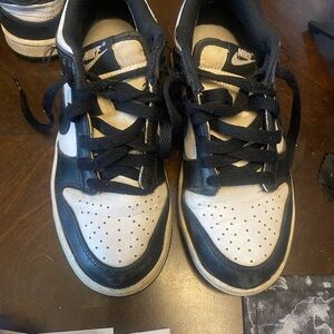 Nike Dunk Low “Pandas” Boys size 5